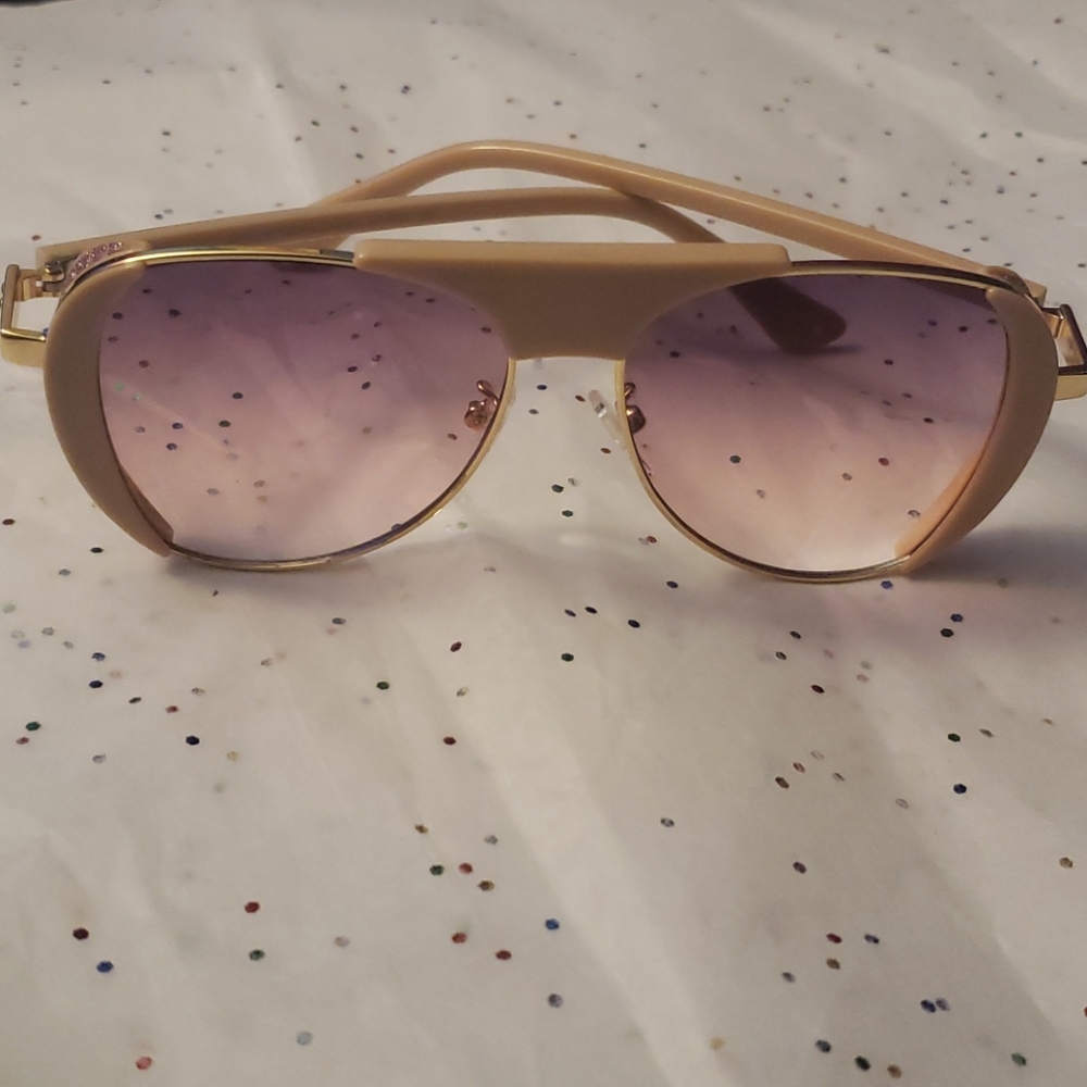 Rose sunglasses